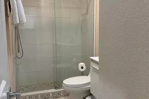 170 Roosevelt Dr, Sarasota, FL 34236 - Photo 7