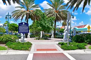 170 Roosevelt Dr, Sarasota, FL 34236 - Photo 15