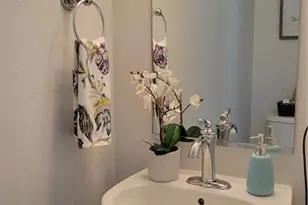 3716 82nd Ave Cir E, Sarasota, FL 34243 - Photo 19