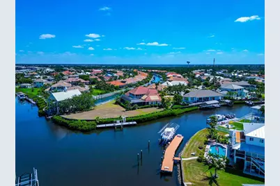 4700 Mainsail Drive, Bradenton, FL 34208 - Photo 3