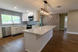 8808 44th Ave Dr W, Bradenton, FL 34210 - Photo 19