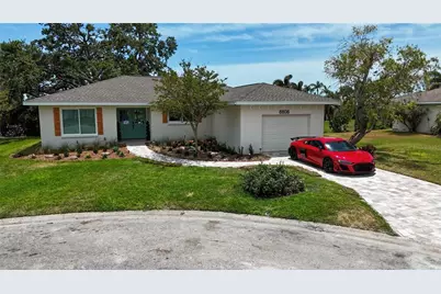 8808 44th Avenue Drive W, Bradenton, FL 34210 - Photo 5