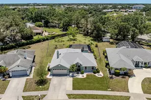 245 Woodingham Trail, Venice, FL 34292 - Photo 3