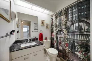 3662 Bonaventure Ct, Sarasota, FL 34243 - Photo 15