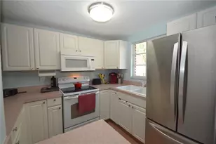705 W Venice Ave, Venice, FL 34285 - Photo 3