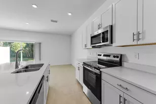 15156 Cuzcorro Ct, Nokomis, FL 34275 - Photo 3