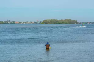 5430 Eagles Point Cir, Sarasota, FL 34231 - Photo 61