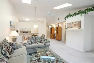 7044 Woodside Oaks Cir, Sarasota, FL 34231 - Photo 9