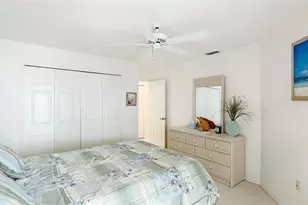 7044 Woodside Oaks Cir, Sarasota, FL 34231 - Photo 21