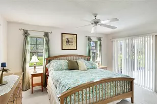 7044 Woodside Oaks Cir, Sarasota, FL 34231 - Photo 15