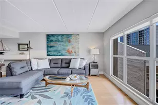 845 Benjamin Franklin Dr, Sarasota, FL 34236 - Photo 9