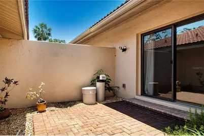 4812 Kestral Park Circle #20, Sarasota, FL 34231 - Photo 9