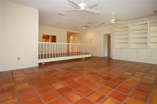 4812 Kestral Park Cir, Sarasota, FL 34231 - Photo 15