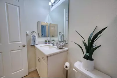 2945 Trustee Avenue, Sarasota, FL 34243 - Photo 21