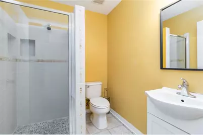 642 N Jefferson Avenue #13, Sarasota, FL 34237 - Photo 23