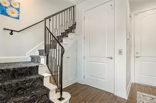 235 Cocoanut Ave, Sarasota, FL 34236 - Photo 9