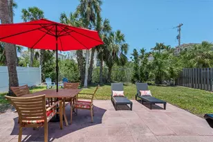 208 Peacock Ln, Holmes Beach, FL 34217 - Photo 3