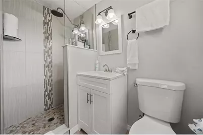 208 Peacock Lane, Holmes Beach, FL 34217 - Photo 31