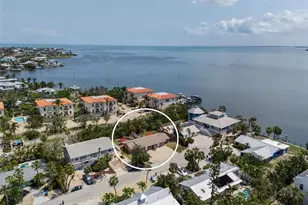 208 Peacock Ln, Holmes Beach, FL 34217 - Photo 39