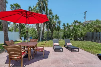 208 Peacock Lane, Holmes Beach, FL 34217 - Photo 5