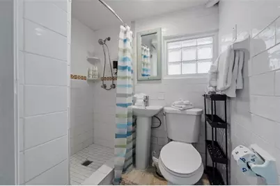 3018 Gulf Drive, Holmes Beach, FL 34217 - Photo 37