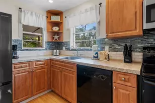 3018 Gulf Dr, Holmes Beach, FL 34217 - Photo 11