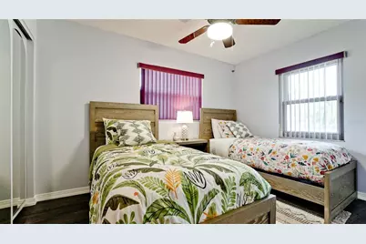 1010 68th Street NW, Bradenton, FL 34209 - Photo 17