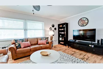 1010 68th Street NW, Bradenton, FL 34209 - Photo 3