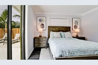 1010 68th Street NW, Bradenton, FL 34209 - Photo 9