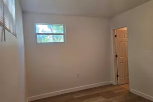 2115 5th St, Sarasota, FL 34237 - Photo 11