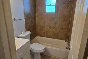 2115 5th St, Sarasota, FL 34237 - Photo 7