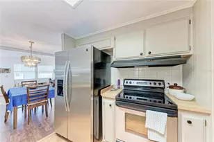 5619 Bayshore Rd, Palmetto, FL 34221 - Photo 13