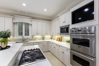 6919 Westchester Circle, Lakewood Ranch, FL 34202 - Photo 13