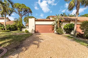 6203 Courtside Dr, Bradenton, FL 34210 - Photo 3