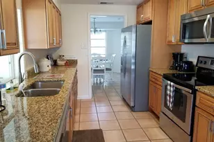 2745 Cardwell Way, Sarasota, FL 34231 - Photo 7