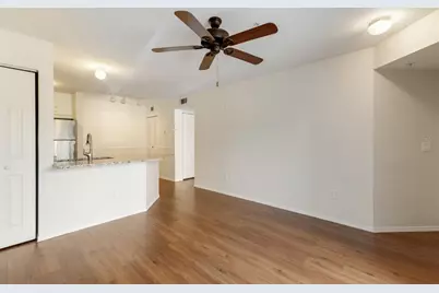 850 S Tamiami Trail #203, Sarasota, FL 34236 - Photo 7