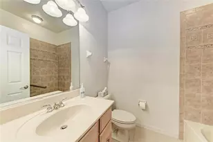 4309 Via Piedra Cir, Sarasota, FL 34233 - Photo 33