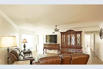 802 Capri Isles Boulevard #231, Venice, FL 34292 - Photo 5