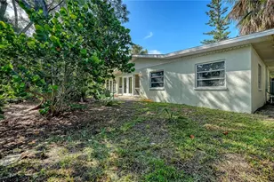 120 Hammock Rd, Anna Maria, FL 34216 - Photo 9