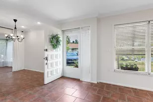 635 N Jefferson Ave, Sarasota, FL 34237 - Photo 3