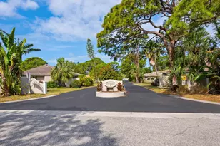 635 N Jefferson Ave, Sarasota, FL 34237 - Photo 23