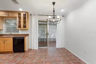 635 N Jefferson Ave, Sarasota, FL 34237 - Photo 9