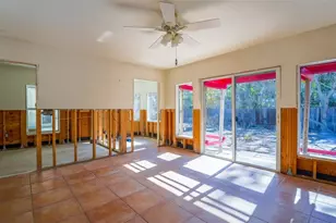 132 Harrison Dr, Sarasota, FL 34236 - Photo 19