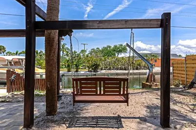 681 Avenida De Mayo, Sarasota, FL 34242 - Photo 33