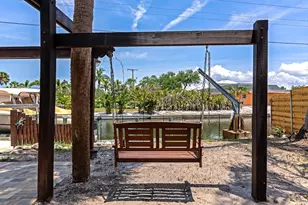 681 Avenida De Mayo, Sarasota, FL 34242 - Photo 33