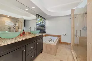 681 Avenida De Mayo, Sarasota, FL 34242 - Photo 25