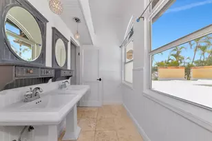 681 Avenida De Mayo, Sarasota, FL 34242 - Photo 27