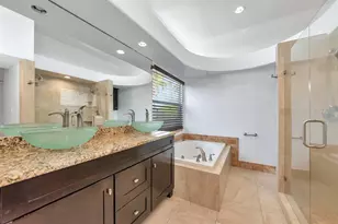 681 Avenida De Mayo, Sarasota, FL 34242 - Photo 27