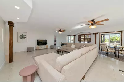 681 Avenida De Mayo, Sarasota, FL 34242 - Photo 17