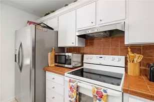 6204 Midnight Pass Rd, Sarasota, FL 34242 - Photo 27